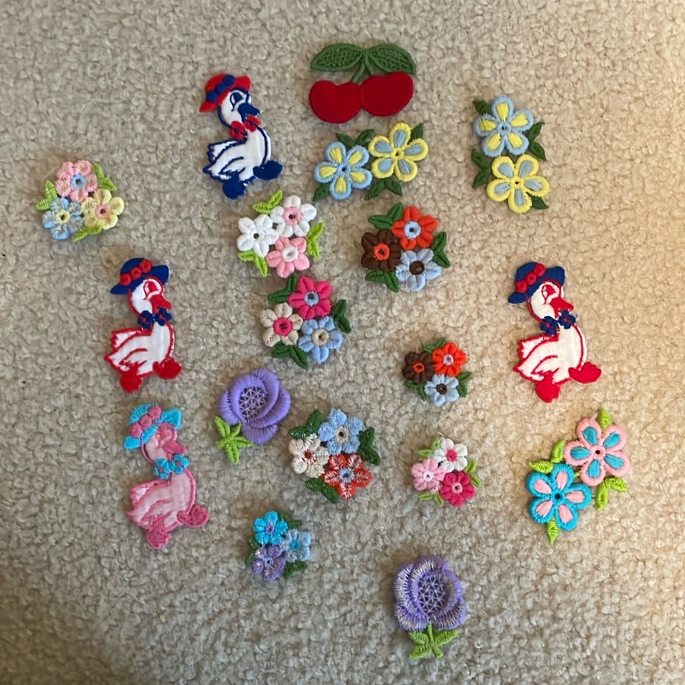 Vintage embroidered appliqué